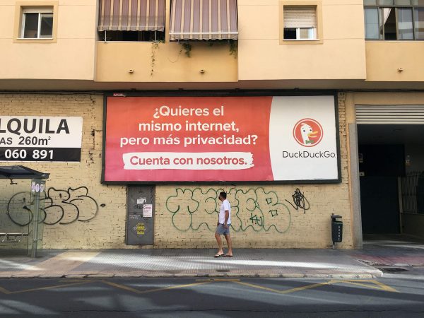 DuckDuckGo desembarca en España con una campaña de publicidad