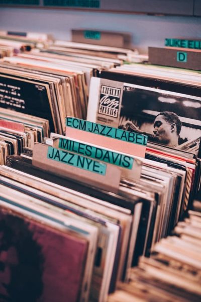 Miles Davis es una LSI keyword de la palabra clave "música"